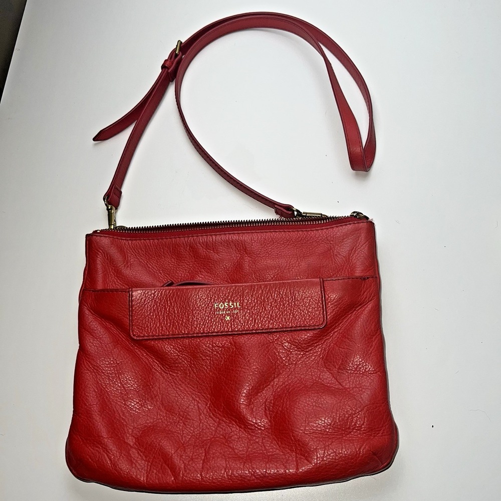 Fossil Morgan Red Pebbled Leather Traveler Messenger Crossbody Shoulder Bag